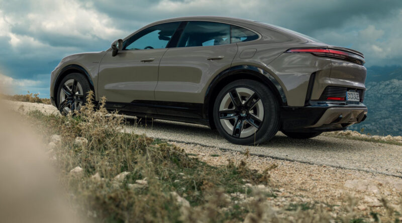 Новый Cayenne Coupe Electric – дань моде и… легенде